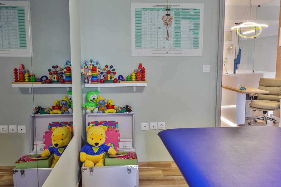 aithousa eksetasis paidion